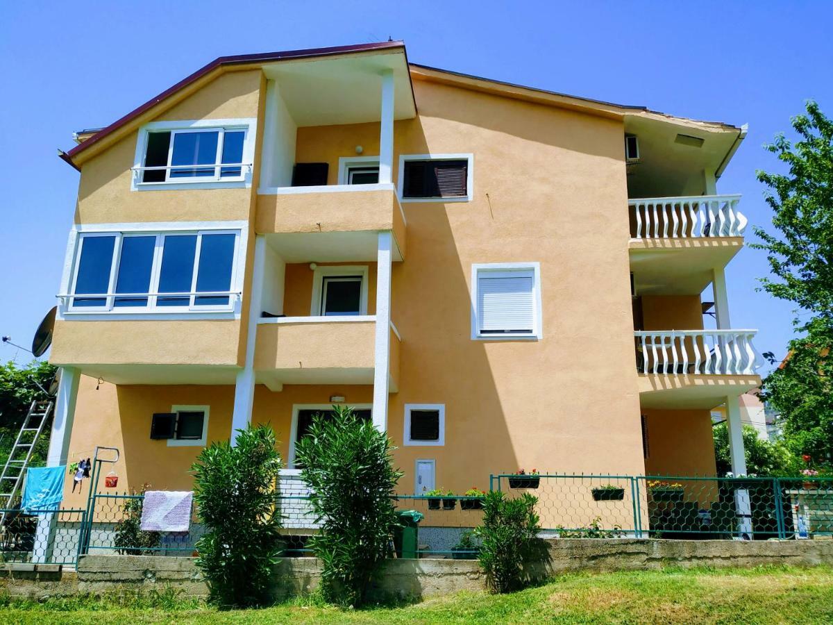 Dom Za Odmor J&S Apartment Sutomore Exterior foto